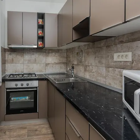 With Parking Space - 24432 Apartman Vir